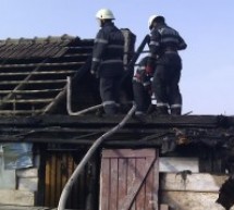 Incendii produse în Bistra, Săldăbagiu de Munte şi Oradea