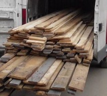 Material lemnos fără documente legale, confiscat de poliţiştii bihoreni