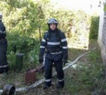 Incendiu în Aleșd. Un bătrân de 73 de ani a suferit arsuri de gradul II
