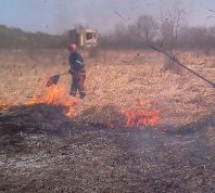 Incendiu produs la o pășune comunală din Forău