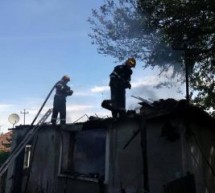 14 pompieri au intervenit pentru a stinge un incendiu  în Mișca