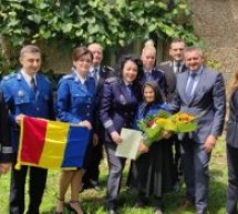Șase bihoreni născuți odată cu România, onorați de reprezentanții Ministerului Afacerilor Interne