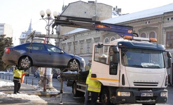De la 1 februarie, mașinile parcate nelegal în Municipiul Oradea vor fi ridicate