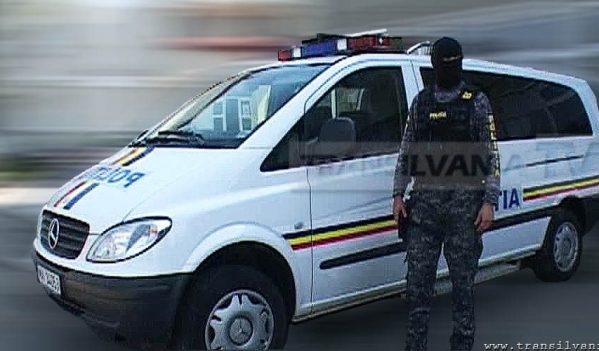 Percheziții efectuate de polițiștii bihoreni în București, Ilfov, Botoșani și Ialomița, la persoane bănuite de înșelăciuni prin metoda „Accidentul”