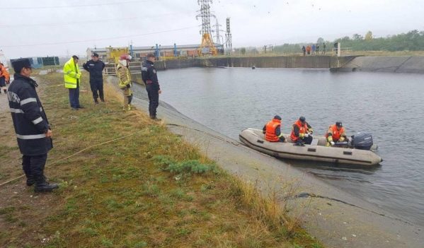 Trupul neînsuflețit al unei femei de 80 de ani, descoperit în canalul din localitatea Săbolciu