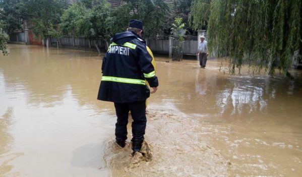 Cod galben hidrologic în Bihor: Măsuri de prevenire a situațiilor de urgență generate de fenomene hidrologice periculoase