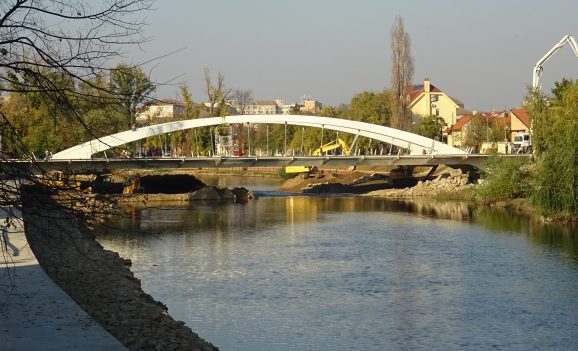 Podul Centenarului din Oradea a fost dat în folosință