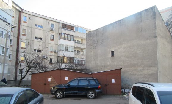 Continuă acțiunea de desființare a garajelor și copertinelor din Oradea, în vederea amenajării parcărilor de domiciliu